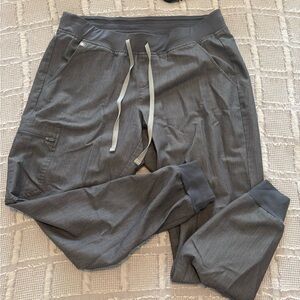 Women’s FIGs Gray Jogger scrub Pants - L